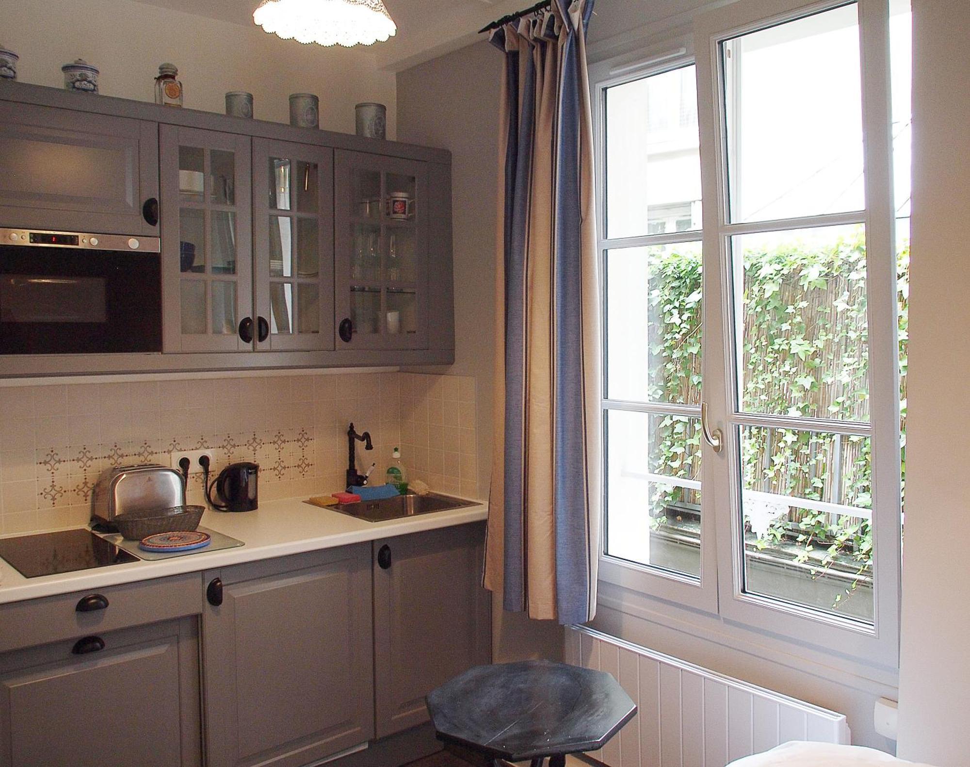Petit Paris - Oasis In Marais Apartment Exterior photo